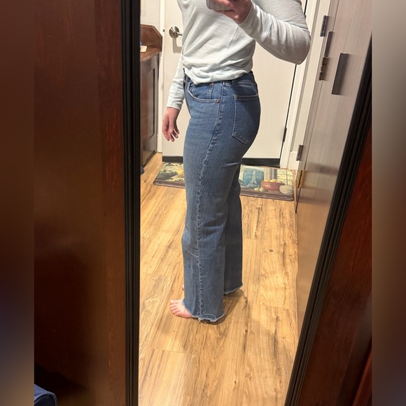 Abercrombie 90s Curve Love High Waisted Blue Raw Hem Jeans Size 25 💙 - Picture 2 of 6